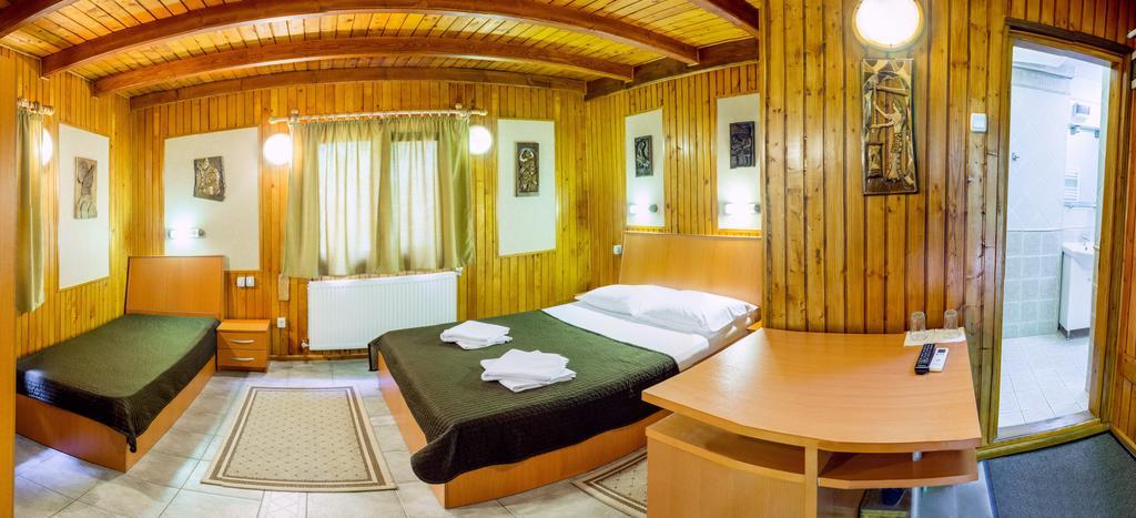 Pensiunea Casa Verde Bucuresti ภายนอก รูปภาพ