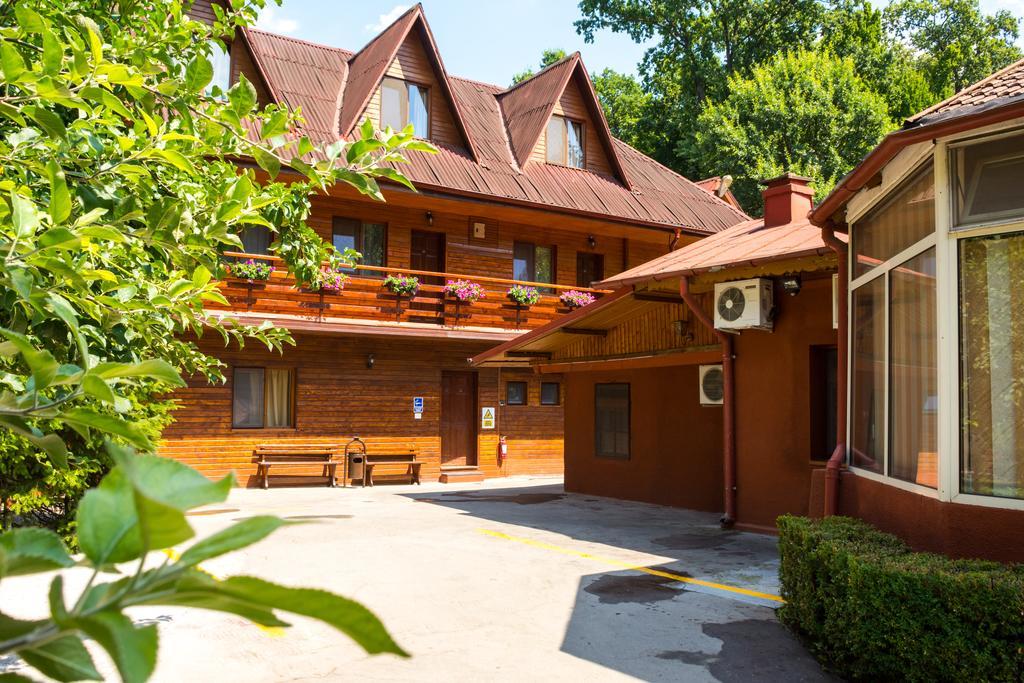Pensiunea Casa Verde Bucuresti ภายนอก รูปภาพ
