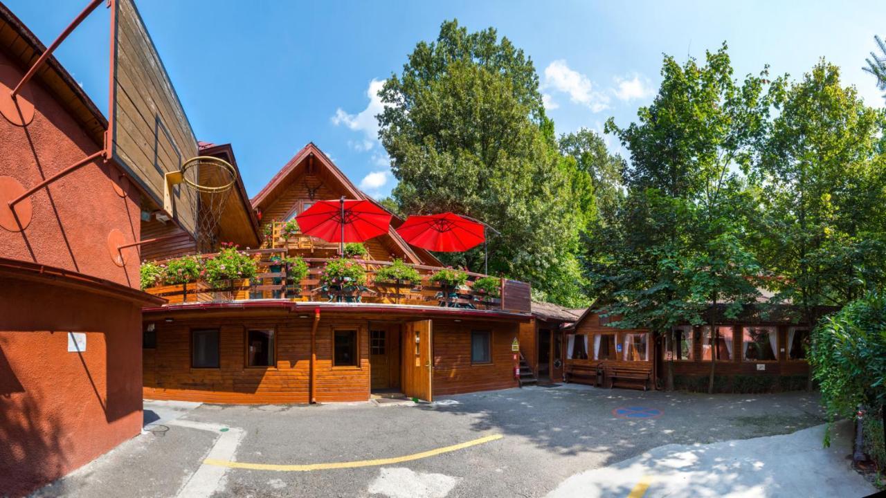 Pensiunea Casa Verde Bucuresti ภายนอก รูปภาพ